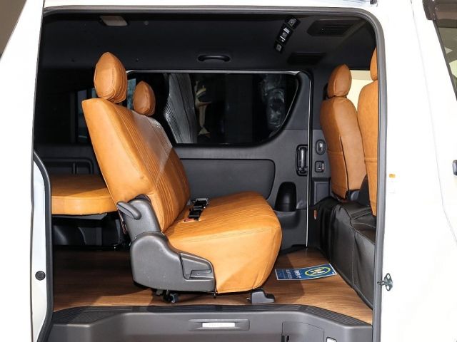 TOYOTA HIACE VAN 4WD 2019 Image 31