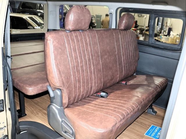 TOYOTA HIACE VAN 2WD 2019 Image 31