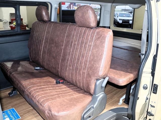 TOYOTA HIACE VAN 2WD 2019 Image 31