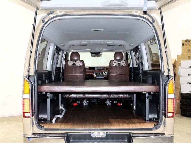 TOYOTA HIACE VAN 2WD 2019 Image 31