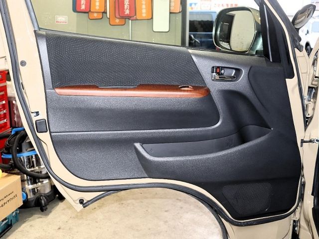 TOYOTA HIACE VAN 2WD 2019 Image 31