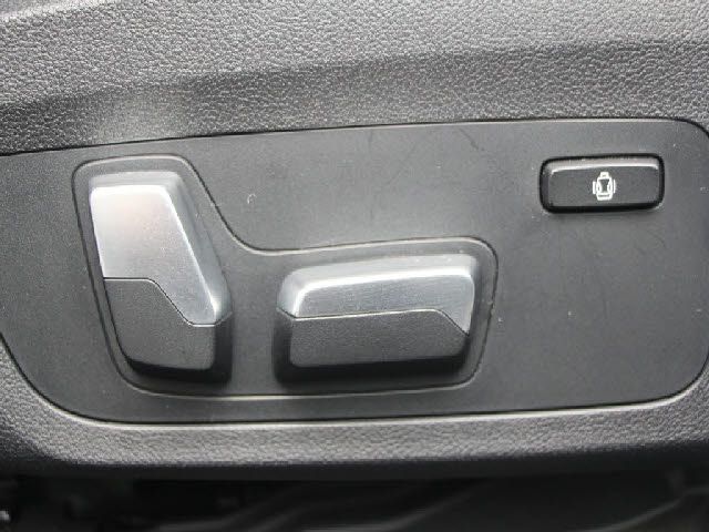 BMW 3SERIES SEDAN 2019 Image 31