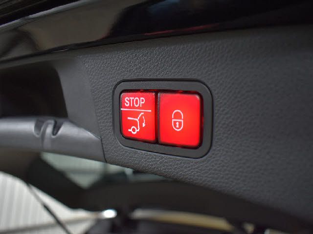 MERCEDES BENZ C CLAS 2018 Image 31