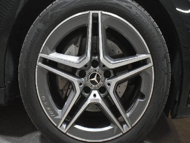 MERCEDES BENZ C CLAS 2018 Image 31