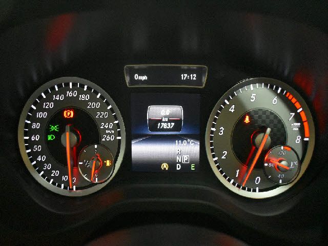 MERCEDES BENZ A CLAS 2015 Image 31