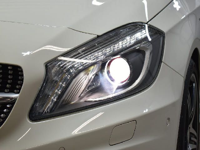 MERCEDES BENZ A CLAS 2015 Image 31