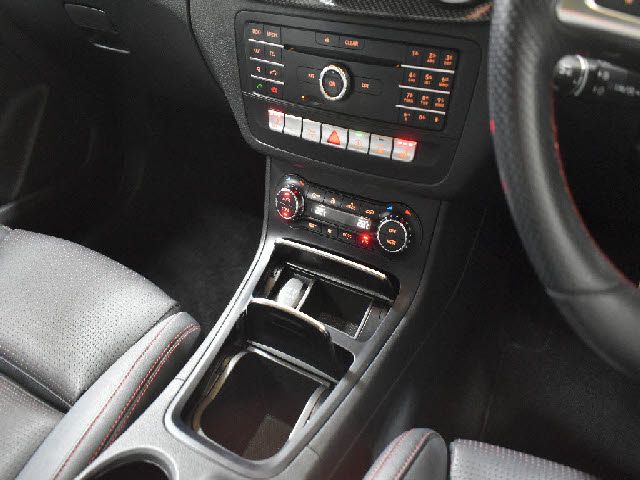 MERCEDES BENZ B CLAS 2017 Image 31