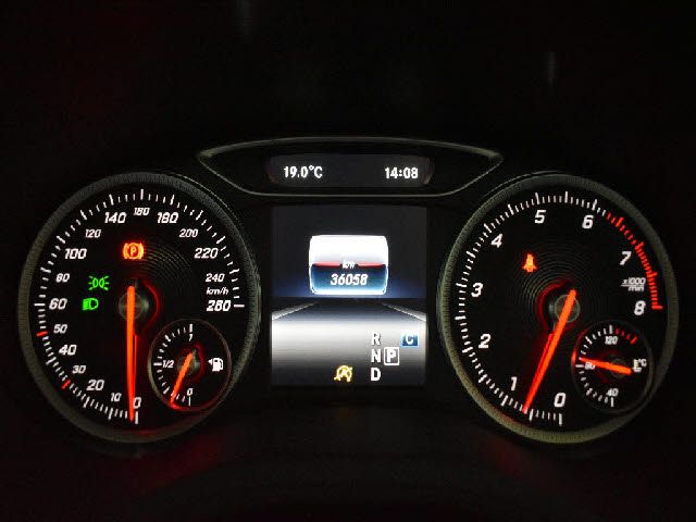 MERCEDES BENZ B CLAS 2017 Image 31