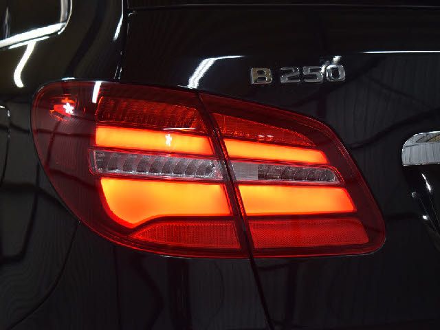 MERCEDES BENZ B CLAS 2017 Image 31