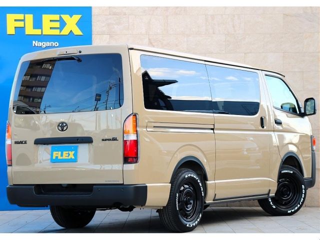 TOYOTA HIACE VAN 4WD 2026 Image 31