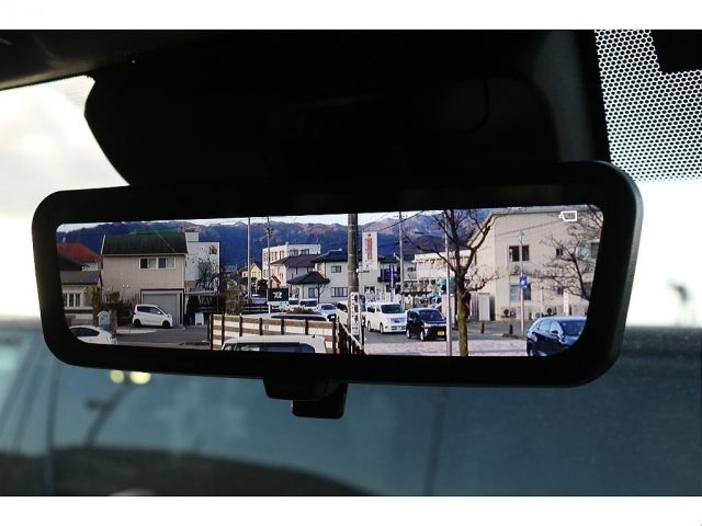 TOYOTA HIACE VAN 4WD 2026 Image 31