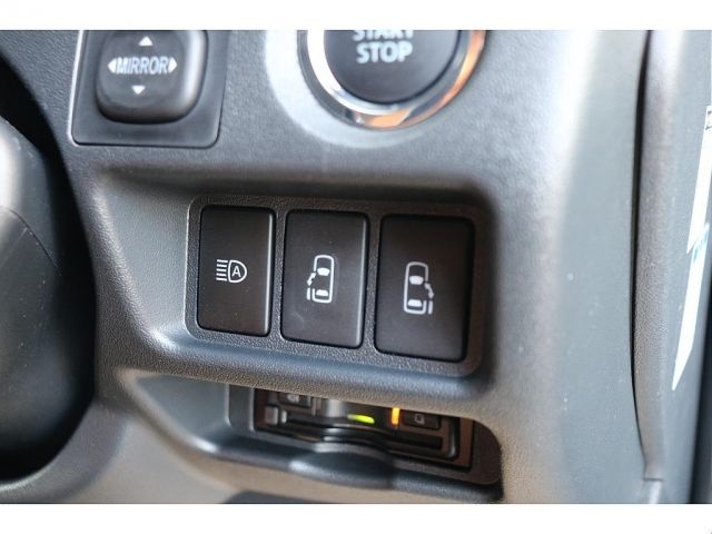 TOYOTA HIACE VAN 4WD 2026 Image 31