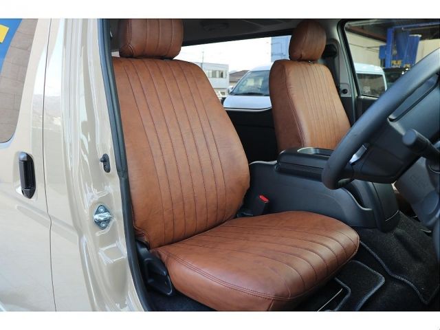 TOYOTA HIACE VAN 4WD 2026 Image 31