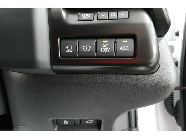 TOYOTA LEXUS UX250H AWD 2023 Image 31