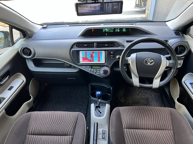 TOYOTA AQUA 2012 Image 31