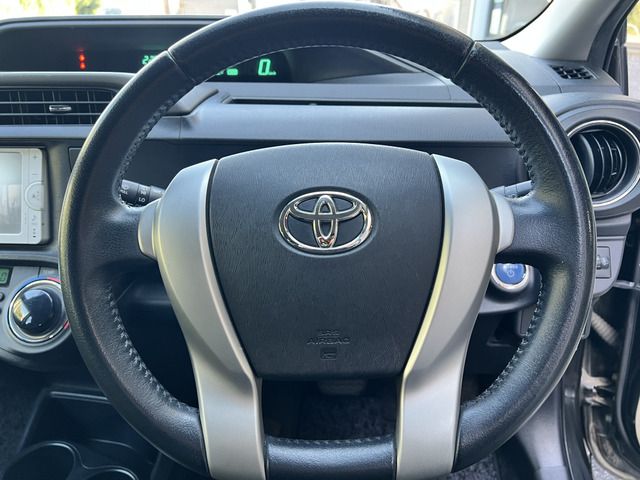 TOYOTA AQUA 2012 Image 31