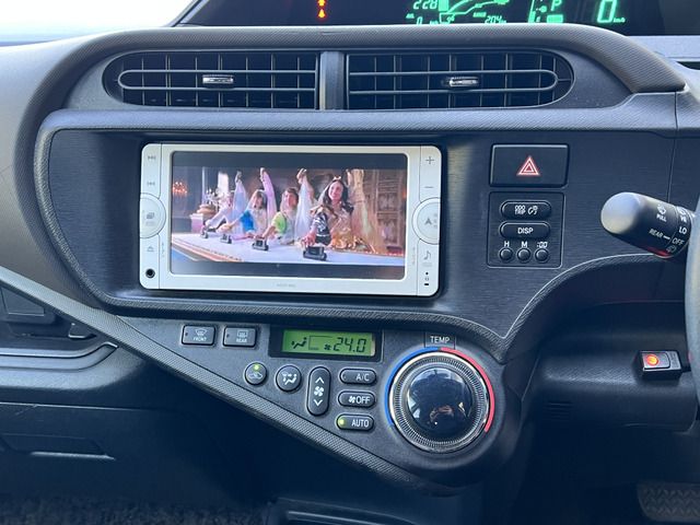 TOYOTA AQUA 2012 Image 31