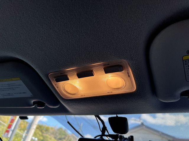 TOYOTA AQUA 2012 Image 31