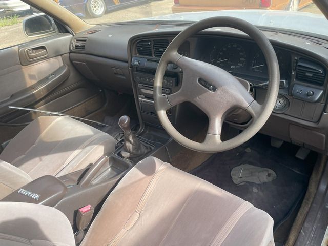 TOYOTA MARK2 SEDAN 1990 Image 31