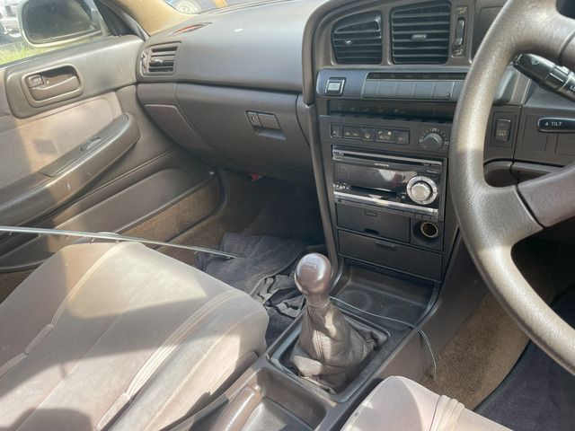 TOYOTA MARK2 SEDAN 1990 Image 31