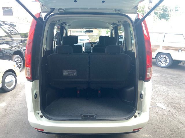 NISSAN SERENA  WG 2010 Image 31