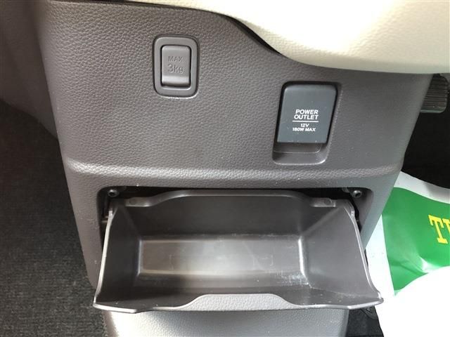 HONDA N BOX 2019 Image 31