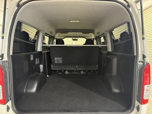 TOYOTA HIACE VAN 4WD 2015 Image 31