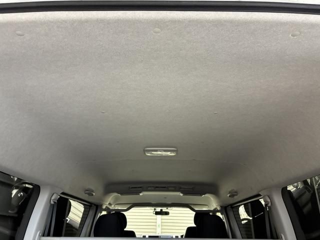 TOYOTA HIACE VAN 4WD 2015 Image 31