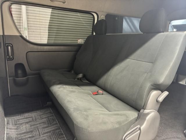 TOYOTA HIACE VAN 4WD 2015 Image 31