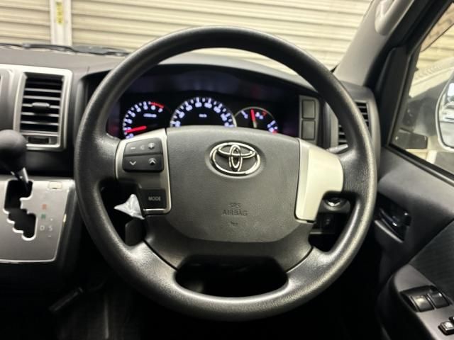 TOYOTA HIACE VAN 4WD 2015 Image 31