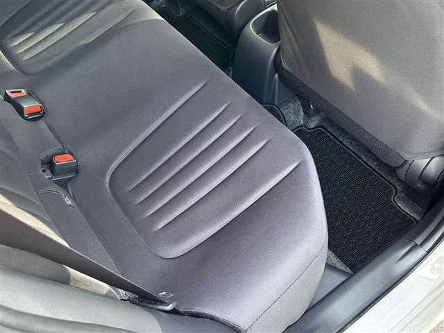 TOYOTA YARIS 2025 Image 31