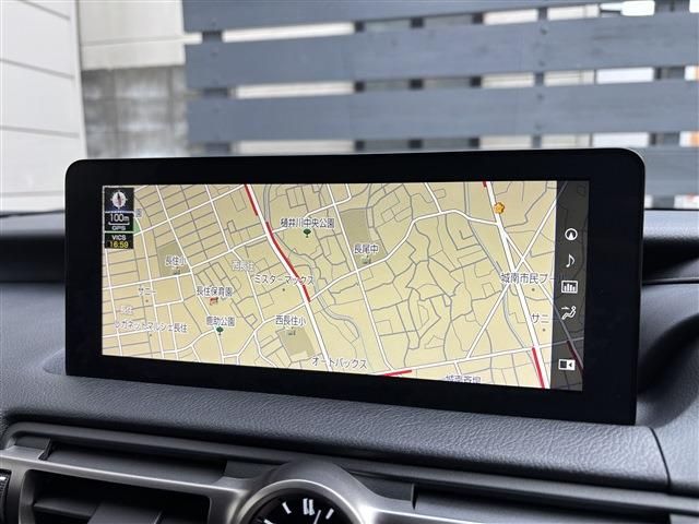 TOYOTA LEXUS IS300H 2021 Image 31