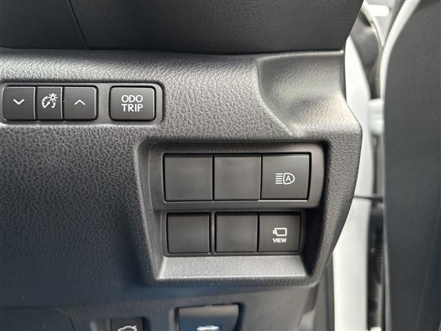 TOYOTA LEXUS IS300H 2021 Image 31