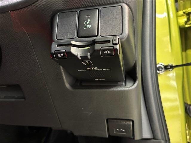 TOYOTA AQUA 2015 Image 31