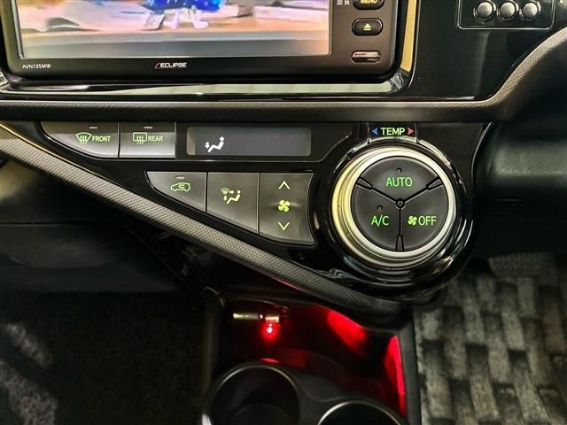 TOYOTA AQUA 2015 Image 31