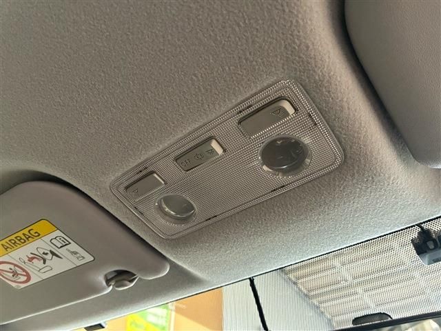 TOYOTA AQUA 2015 Image 31