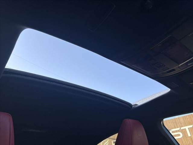 TOYOTA LEXUS ES300H 2019 Image 31