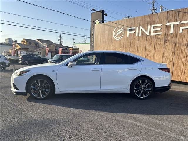 TOYOTA LEXUS ES300H 2019 Image 31