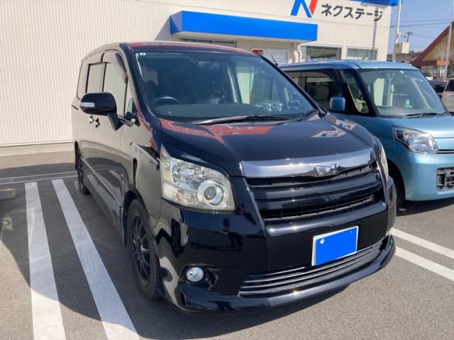 TOYOTA NOAH 2007 Image 31