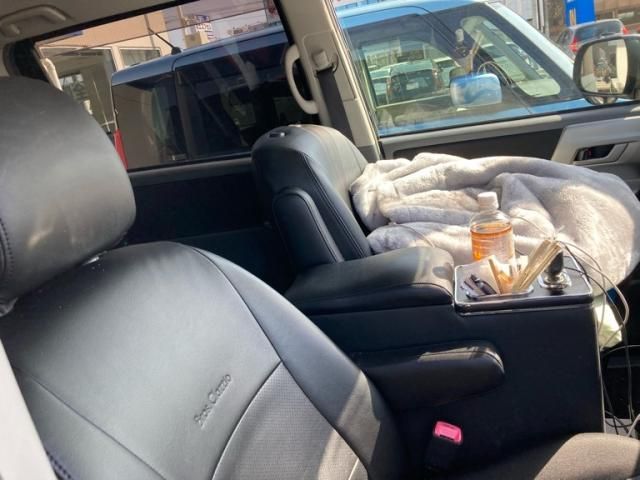 TOYOTA NOAH 2007 Image 31