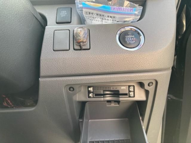 TOYOTA NOAH 2007 Image 31