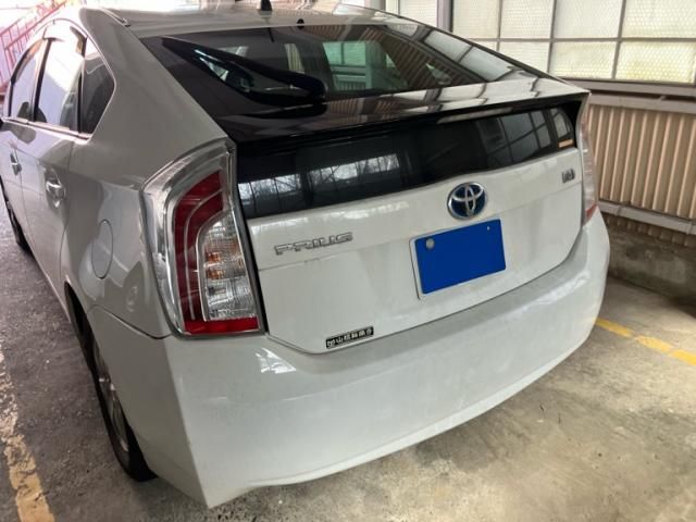 TOYOTA PRIUS 2013 Image 31