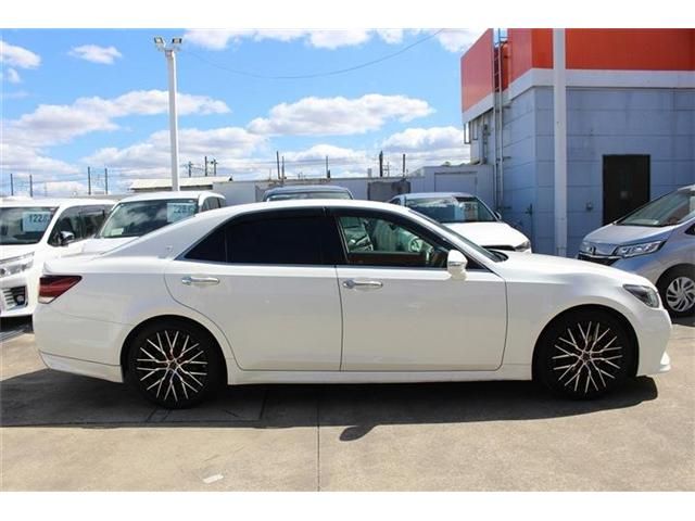 TOYOTA CROWN SEDAN 2017 Image 31