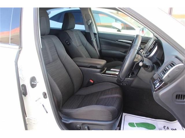 TOYOTA CROWN SEDAN 2017 Image 31