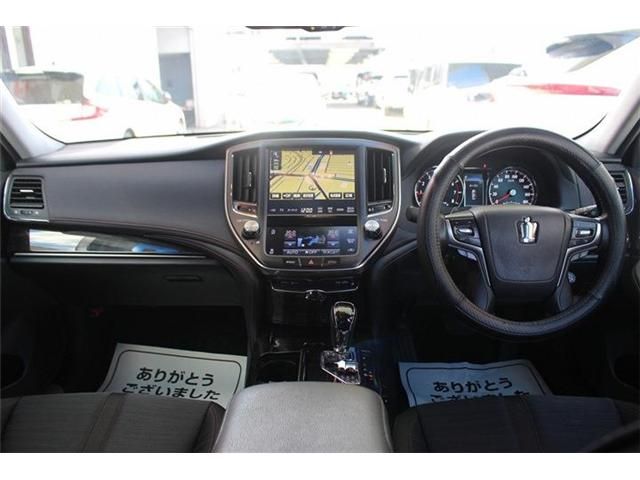 TOYOTA CROWN SEDAN 2017 Image 31