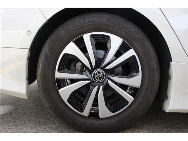 TOYOTA PRIUS PHV 2017 Image 31