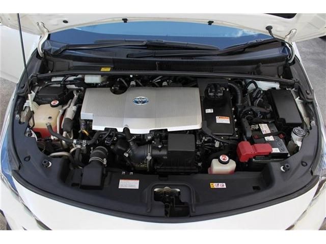 TOYOTA PRIUS PHV 2017 Image 31