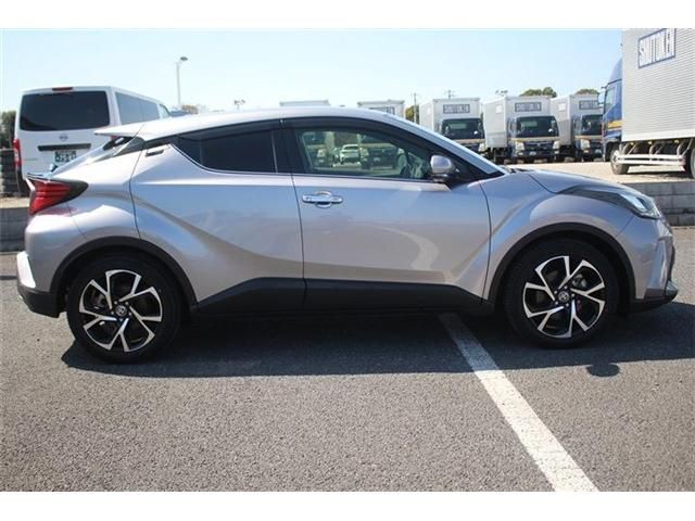 TOYOTA C-HR 2019 Image 31