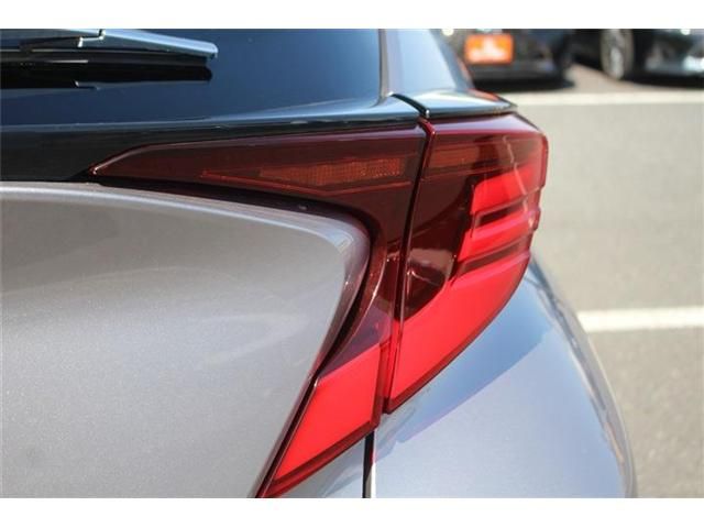 TOYOTA C-HR 2019 Image 31