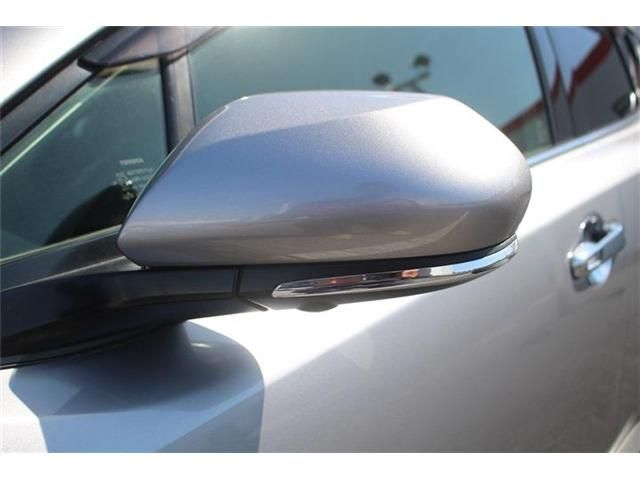 TOYOTA C-HR 2019 Image 31